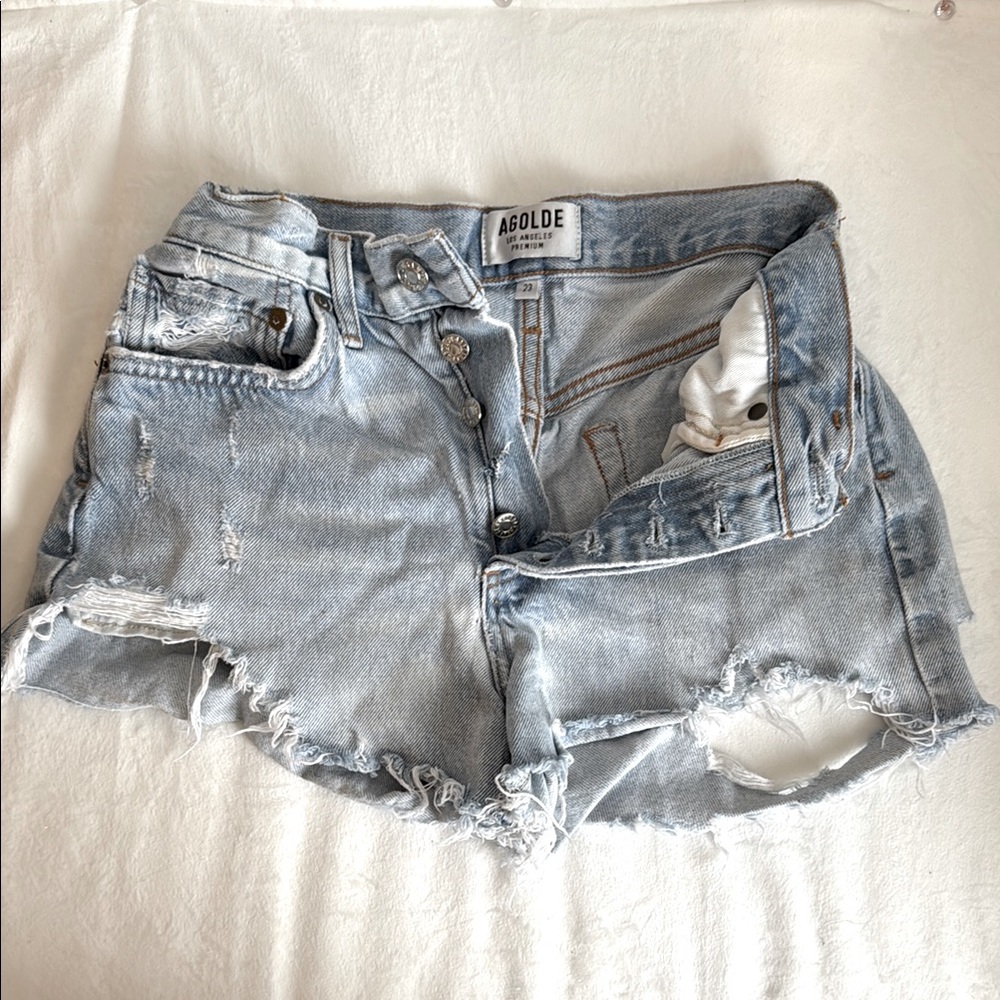 AGOLDE Women's Distressed Denim Shorts - Light Blue